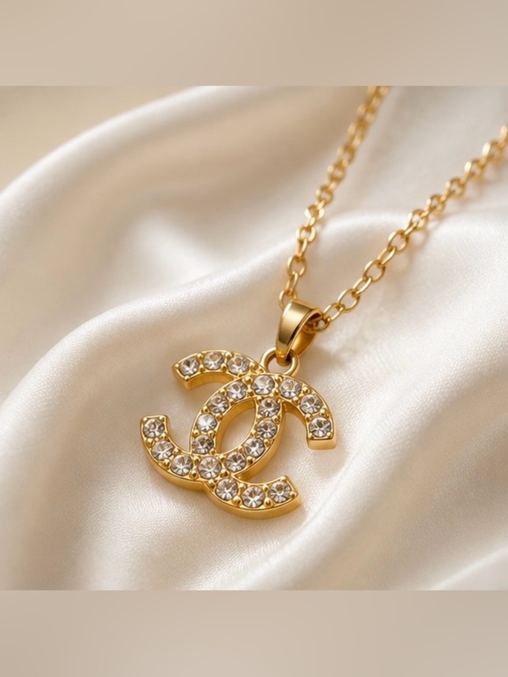 CC Pendant‎ Necklace in Gold